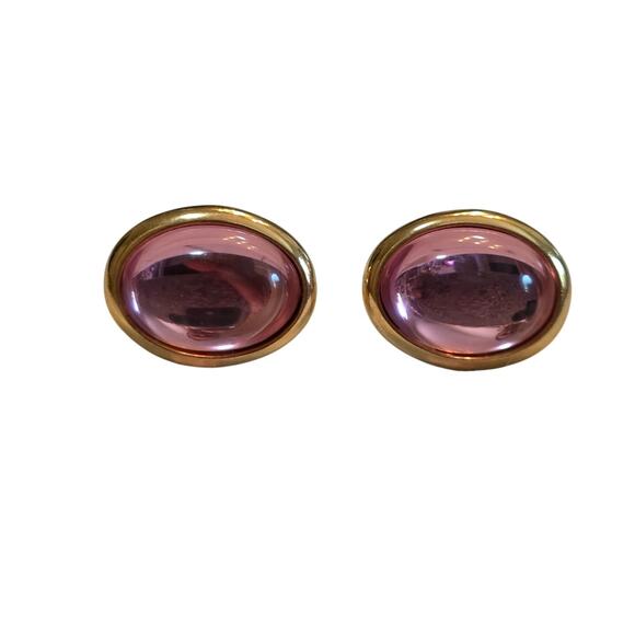 Trifari Oval Pink Glass & Gold Tone Earring - Picture 1 of 6